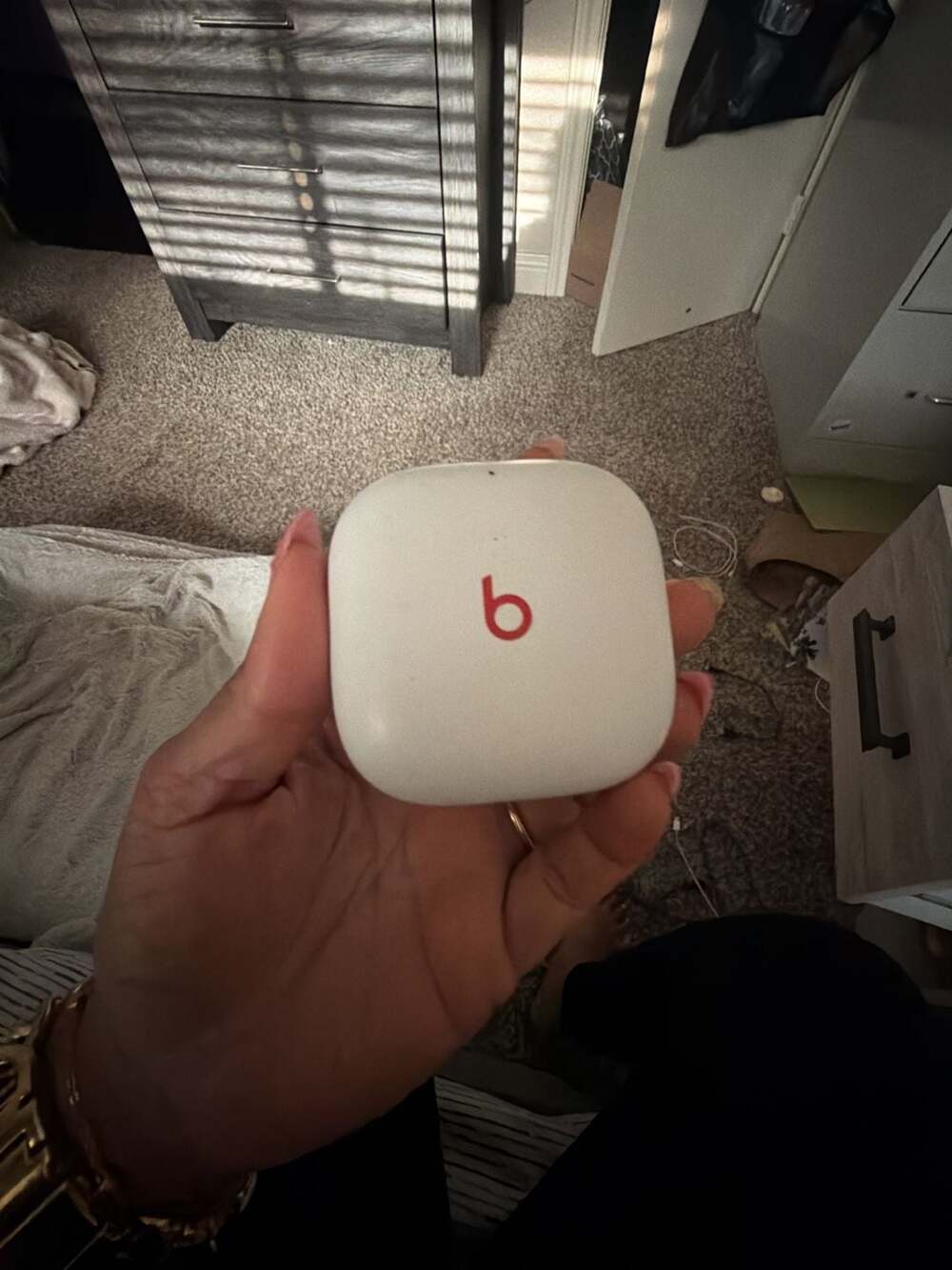 Beats Fit Pro Replacement Charging Case with left ear bud only - White